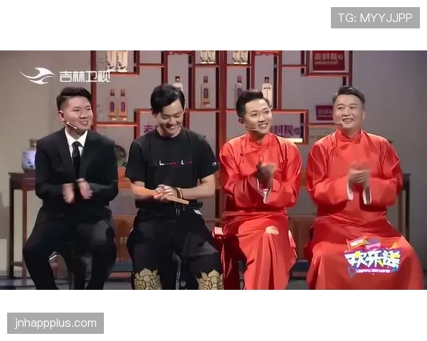 熊朝忠训练完蹲路边啃馒头，这自律狠人连喝水都掐秒？